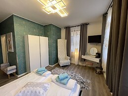 Mason Boutique Hotel