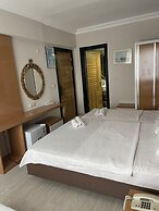 Serenity Suit Hotel