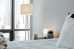 QuickStay - Luxury on Bay St. (Yonge & College)