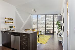 QuickStay - Luxury on Bay St. (Yonge & College)