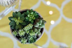 QuickStay - Luxury on Bay St. (Yonge & College)