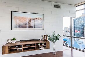 QuickStay - Luxury on Bay St. (Yonge & College)