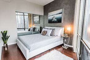 QuickStay - Luxury on Bay St. (Yonge & College)
