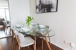 QuickStay - Luxury on Bay St. (Yonge & College)