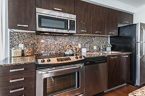 QuickStay - Luxury on Bay St. (Yonge & College)