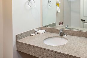 Motel 6 Fort Nelson, BC