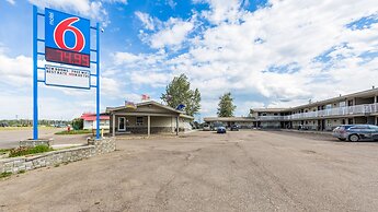 Motel 6 Fort Nelson, BC