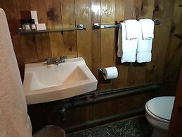 Colonel Williams Inn