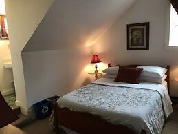 Colonel Williams Inn