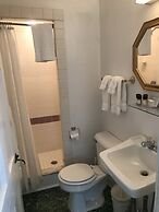 Colonel Williams Inn