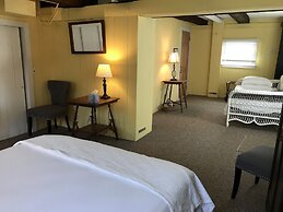 Colonel Williams Inn