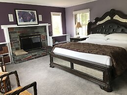 Colonel Williams Inn