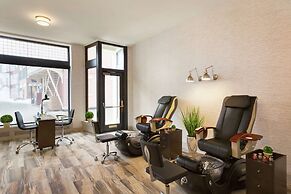 Hotel Saranac Curio Collection By Hilton