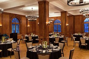 Hotel Saranac Curio Collection By Hilton