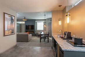 Hotel Saranac Curio Collection By Hilton