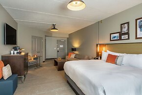 Hotel Saranac Curio Collection By Hilton