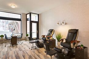 Hotel Saranac Curio Collection By Hilton