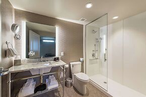 Hotel Saranac Curio Collection By Hilton