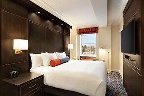 Hotel Saranac Curio Collection By Hilton