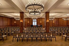 Hotel Saranac Curio Collection By Hilton