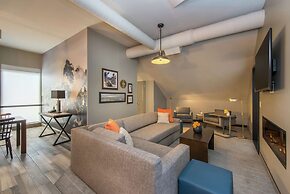 Hotel Saranac Curio Collection By Hilton