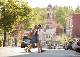 Hotel Saranac Curio Collection By Hilton