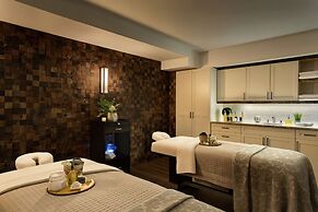 Hotel Saranac Curio Collection By Hilton