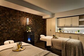 Hotel Saranac Curio Collection By Hilton