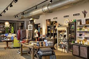 Hotel Saranac Curio Collection By Hilton