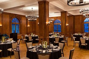 Hotel Saranac Curio Collection By Hilton