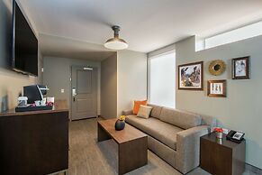 Hotel Saranac Curio Collection By Hilton