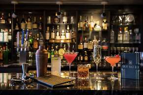 Hotel Saranac Curio Collection By Hilton