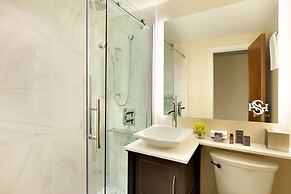 Hotel Saranac Curio Collection By Hilton