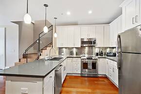 Roami at Factors Row