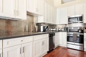 Roami at Factors Row