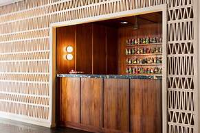 The Laylow Waikiki, Autograph Collection