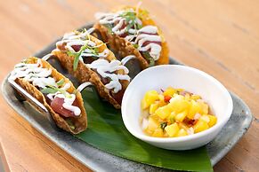 The Laylow Waikiki, Autograph Collection