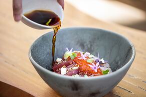 The Laylow Waikiki, Autograph Collection