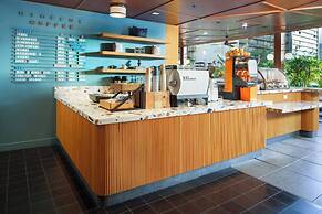 The Laylow Waikiki, Autograph Collection