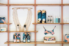 The Laylow Waikiki, Autograph Collection