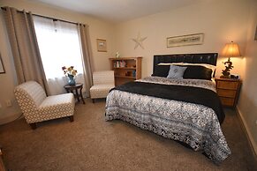 Alaska Grizzly Lodge