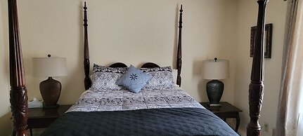 Alaska Grizzly Lodge