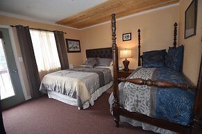 Alaska Grizzly Lodge