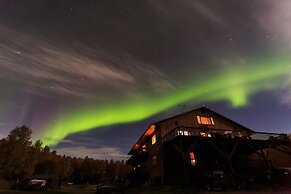 Alaska Grizzly Lodge