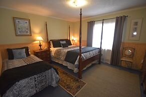 Alaska Grizzly Lodge