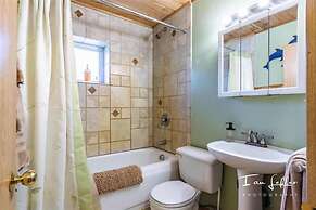 Alaska Grizzly Lodge