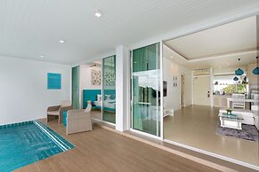 Amala Grand Bleu Resort Hilltops