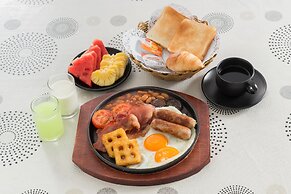 Amala Grand Bleu Resort Hilltops