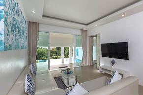 Amala Grand Bleu Resort Hilltops