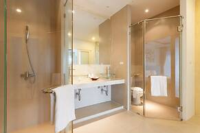 Amala Grand Bleu Resort Hilltops